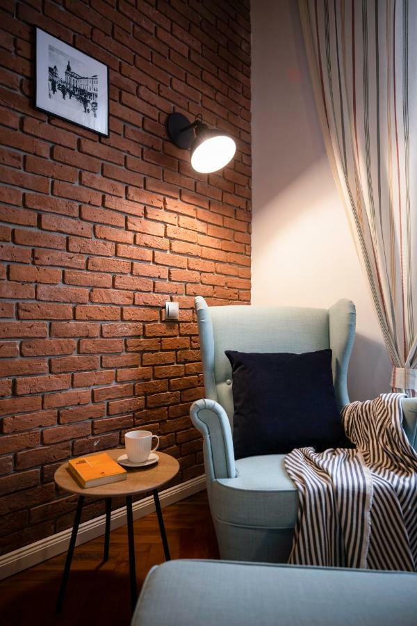 Old Town Courtyard Apartment With Private Parking Kluż-Napoka Zewnętrze zdjęcie